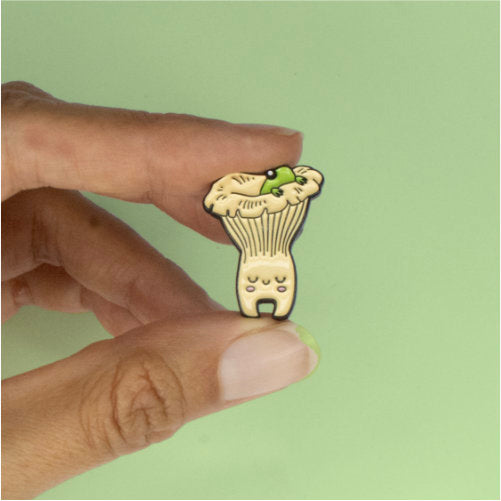 Pin Sapito