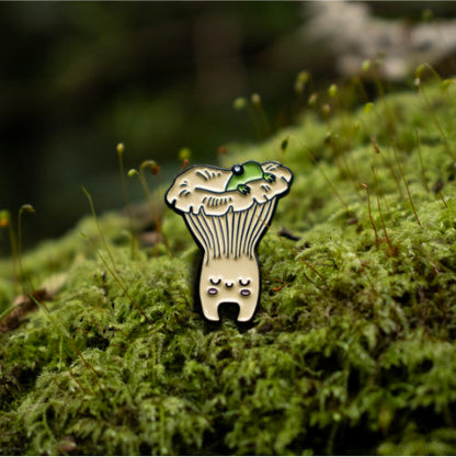 Pin Sapito